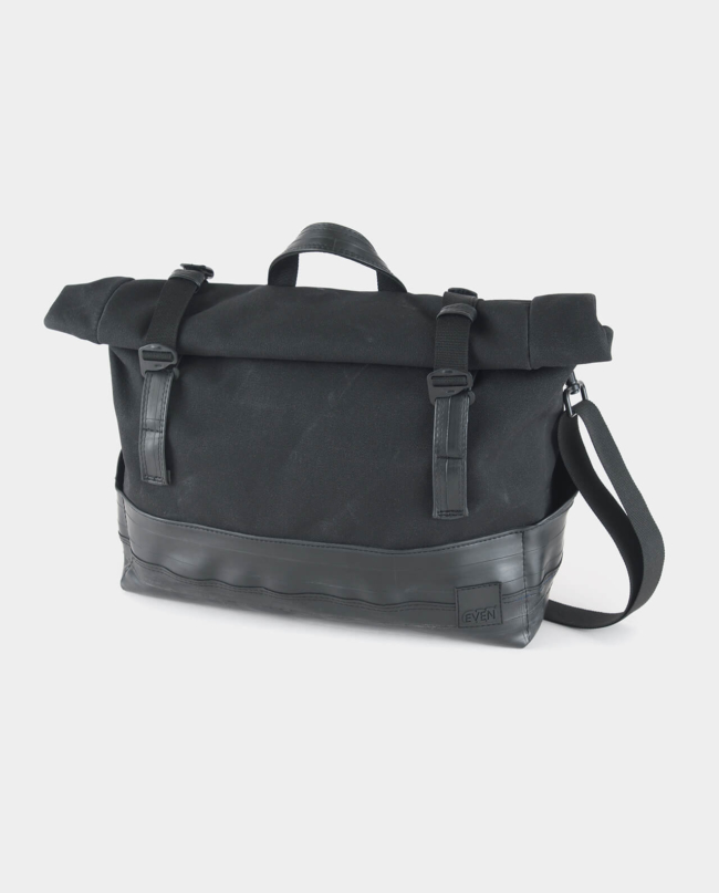 rolltop messenger rains