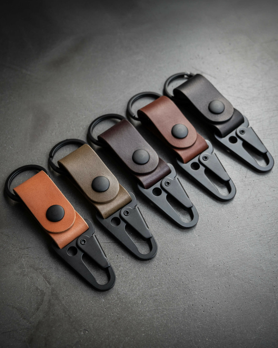 Full grain leather keychains with heavy duty matte black clip