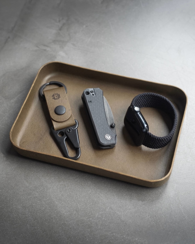 olive leather valet tray