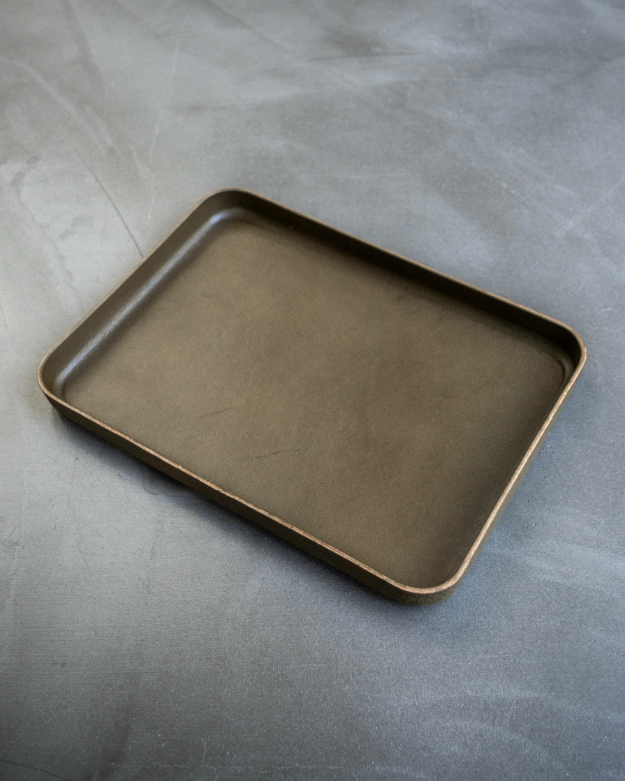 Olive leather valet tray